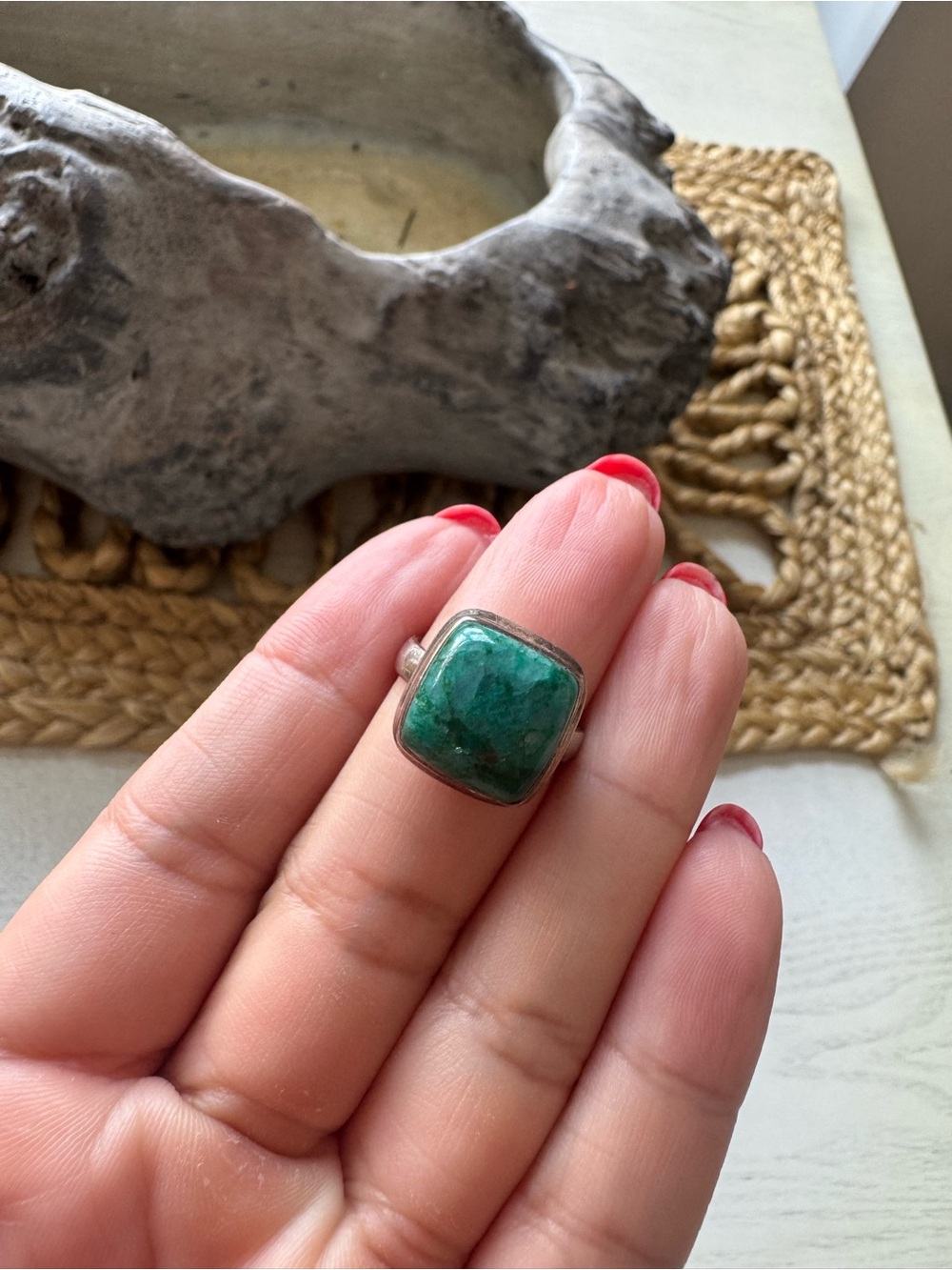 GREEN MALACHITE STERLING SILVER RING - Picture 7 of 10